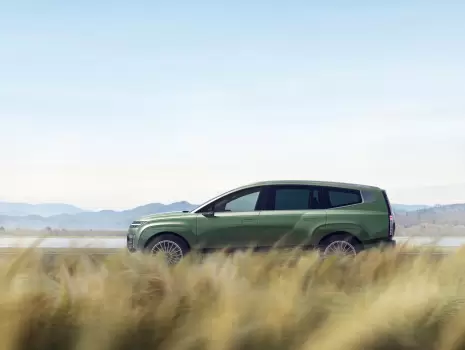 f7d2b6547035db8485941b51555cfcc3222a8dc8f49550b138eab3d3f3979735